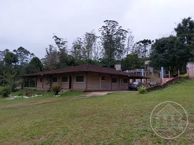 Chácara com 8000m² 7 quartos e 10 banheiros, à venda, no bairro Jardim dos Eucaliptos em São Paulo