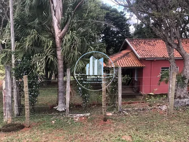 Chácara com 24200m² 2 quartos e 1 banheiro, à venda, no bairro Bairro Brejal em Pouso Alegre