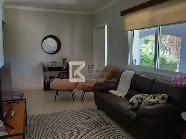 Chácara com 1000m² 3 quartos e 3 banheiros, à venda, no bairro Colinas do Mosteiro de Itaici em Indaiatuba
