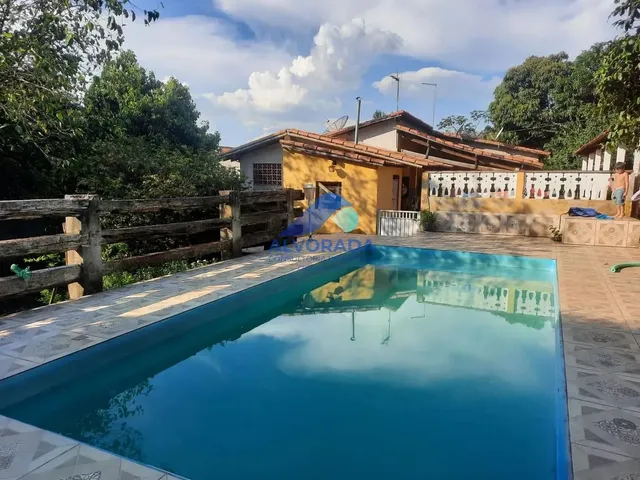Chácara com 1030m² 4 quartos e 2 banheiros, à venda, no bairro Loteamento Pedro Rizzo II em Caçapava