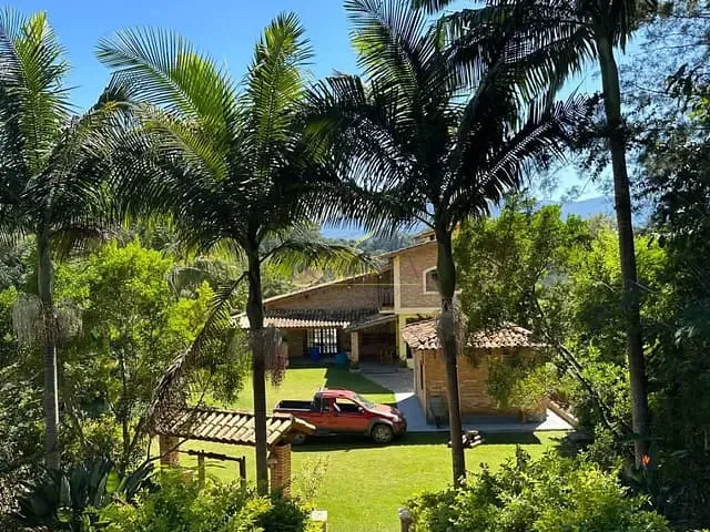 Chácara com 3200m² 2 quartos e 3 banheiros, à venda, no bairro Barrocão em Piracaia