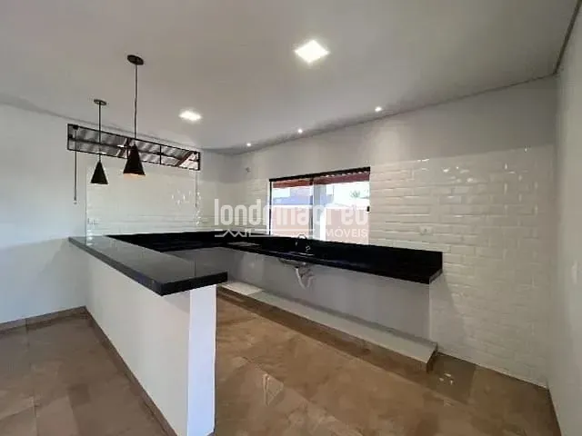 Chácara com 1000m², à venda, no bairro Limoeiro em Londrina