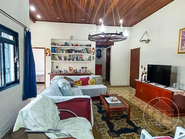 Chácara com 1800m² 4 quartos e 2 banheiros, à venda ou para alugar, no bairro Parque Brasil em São Paulo