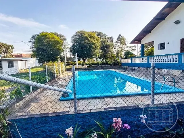 Chácara com 1800m² 4 quartos e 2 banheiros, à venda ou para alugar, no bairro Parque Brasil em São Paulo