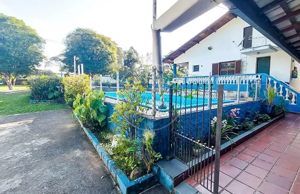 Sítio, 4 quartos, 1800 m² - Foto 2
