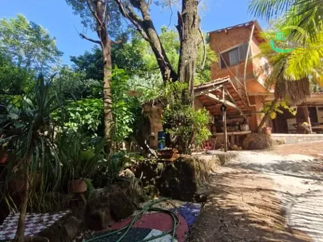 Chácara com 2440m² 3 quartos e 3 banheiros, à venda, no bairro Jardim Cachoeira em Pirassununga