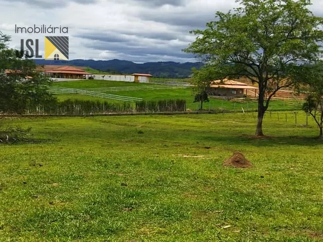 Chácara com 4000m², à venda, no bairro Zona Rural em Caçapava