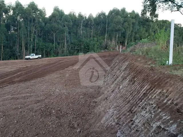 Chácara com 40000m², à venda, no bairro Teutônia em Teutônia