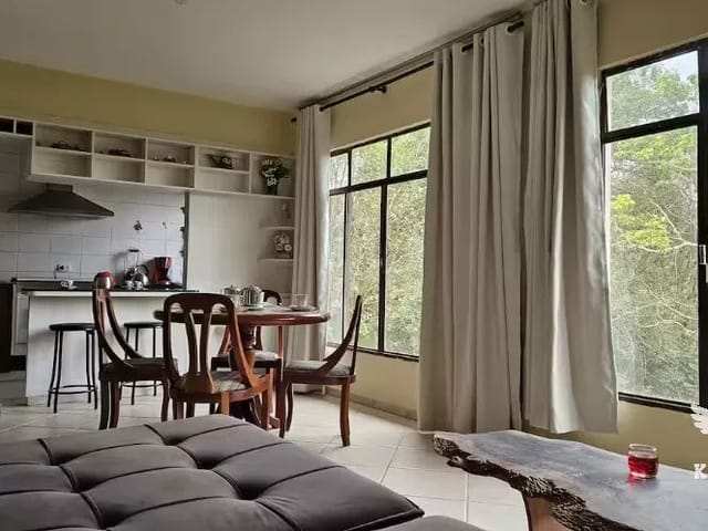 Sítio com 5175m² 3 quartos e 4 banheiros, à venda, no bairro Jardim Boa Vista II em Campo Magro