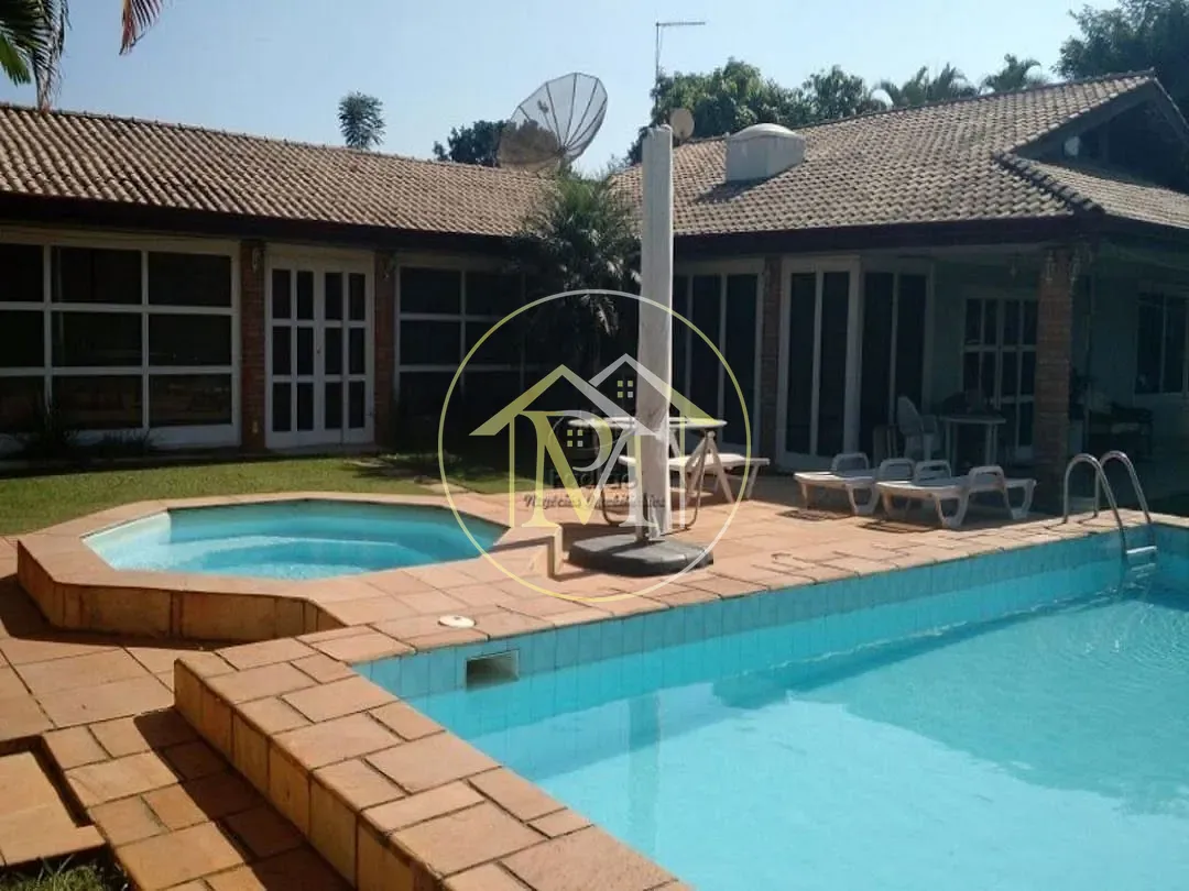Chácara, 6 quartos, 1400 m² - Foto 1