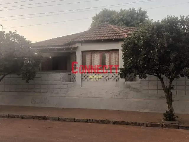 Chácara com 703m² 4 quartos e 3 banheiros, à venda, no bairro jurucê em Jardinópolis