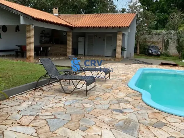 Chácara com 6000m² 3 quartos e 2 banheiros, à venda, no bairro Novo Aeroporto em Londrina