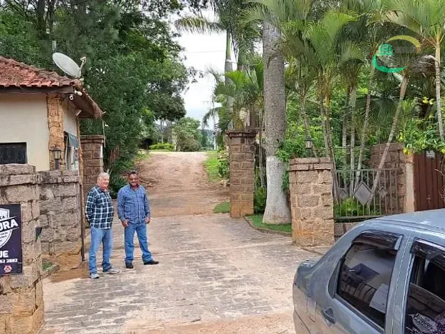 Chácara com 1700m² 5 quartos e 4 banheiros, à venda, no bairro Nadir Figueiredo em Pedreira