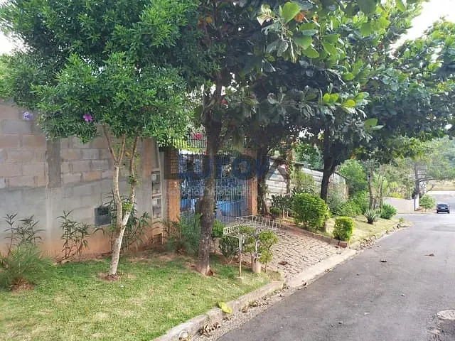 Chácara com 1100m² 5 quartos e 5 banheiros, à venda, no bairro Estância Recreativa San Fernando em Valinhos