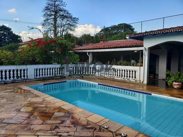 Chácara com 1100m² 5 quartos e 5 banheiros, à venda, no bairro Estância Recreativa San Fernando em Valinhos