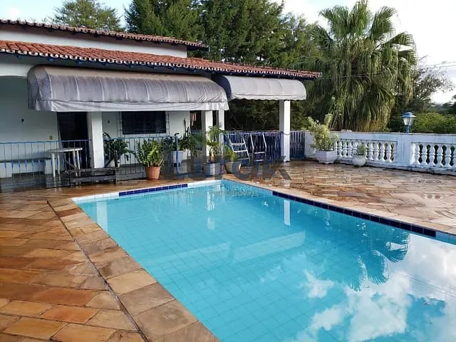 Chácara com 1100m² 5 quartos e 5 banheiros, à venda, no bairro Estância Recreativa San Fernando em Valinhos