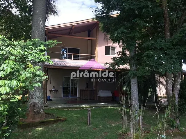 Chácara com 4500m² 2 quartos e 2 banheiros, à venda, no bairro Vila São Geraldo em São José dos Campos