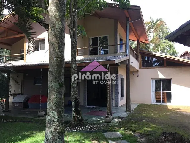 Chácara com 4500m² 2 quartos e 2 banheiros, à venda, no bairro Vila São Geraldo em São José dos Campos
