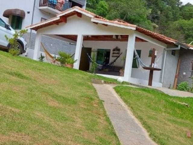 Chácara 2 quartos e 2 banheiros, à venda, no bairro Itapeva em Itapeva