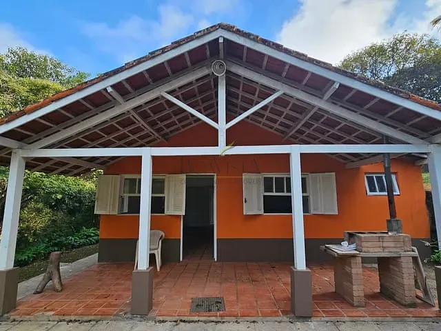 Chácara com 5030m² 2 quartos e 2 banheiros, à venda, no bairro Batatuba em Piracaia