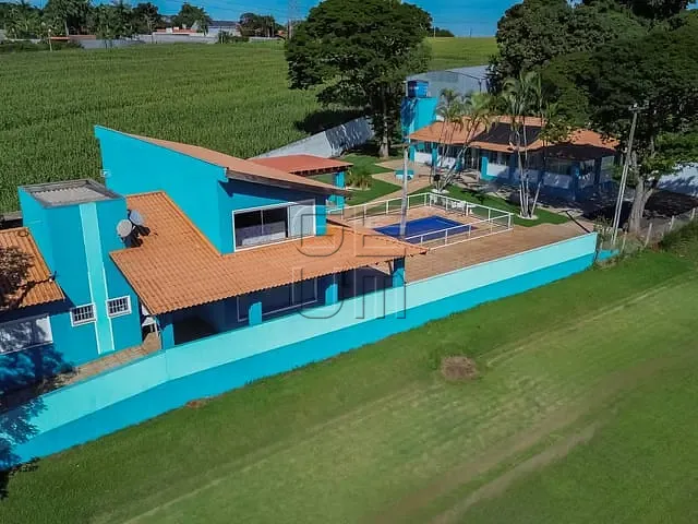 Chácara com 5000m² 4 quartos e 8 banheiros, à venda, no bairro Recanto dos Pinheiros em Cambé