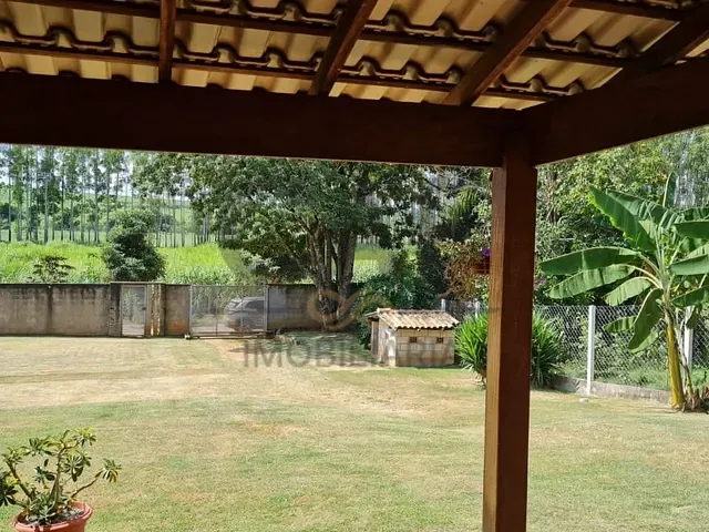 Chácara com 989m² 4 quartos e 2 banheiros, à venda, no bairro Núcleo Urbano Parque Ana Helena em Jaguariúna