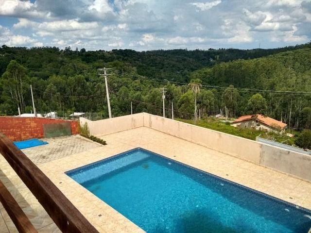 Chácara com 1000m² 3 quartos e 3 banheiros, à venda, no bairro Parque Recreio Mirante em Mairinque