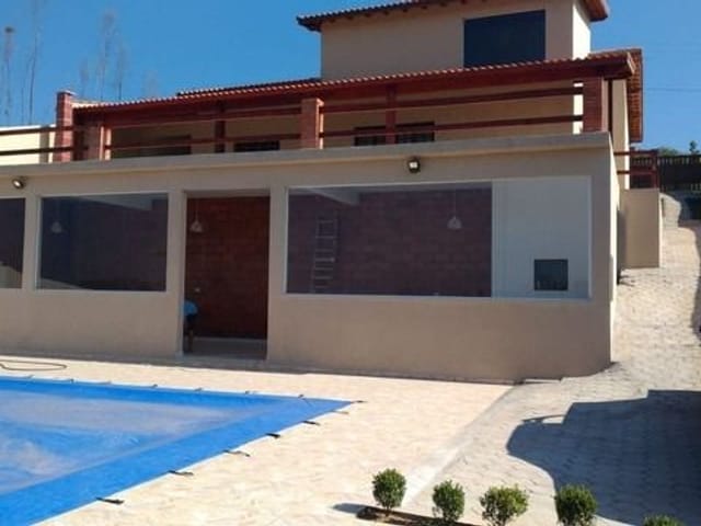 Chácara com 1000m² 3 quartos e 3 banheiros, à venda, no bairro Parque Recreio Mirante em Mairinque