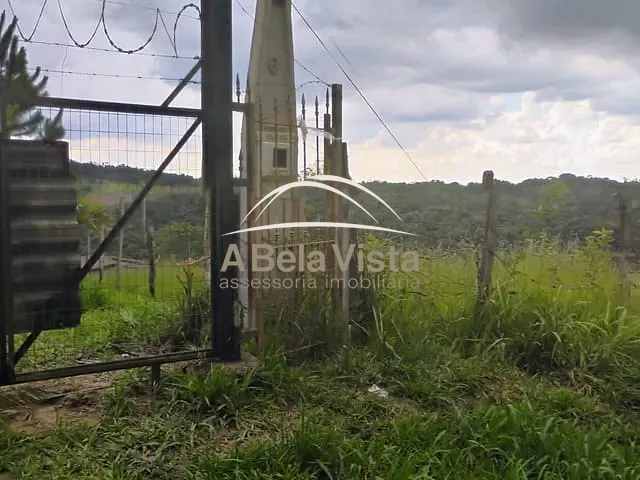 Chácara com 1300m² 3 quartos e 1 banheiro, à venda, no bairro GABRIEL em Ibiúna