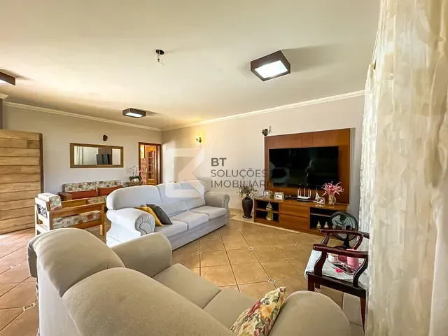 Chácara com 6275m² 6 quartos e 5 banheiros, à venda, no bairro Colinas do Mosteiro de Itaici em Indaiatuba