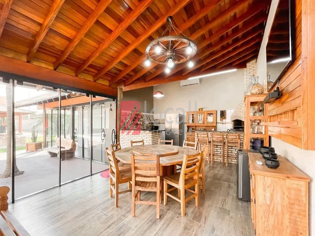 Fazenda / Sítio / Chácara com 4 quartos à venda, 530m² — foto 1 de 21