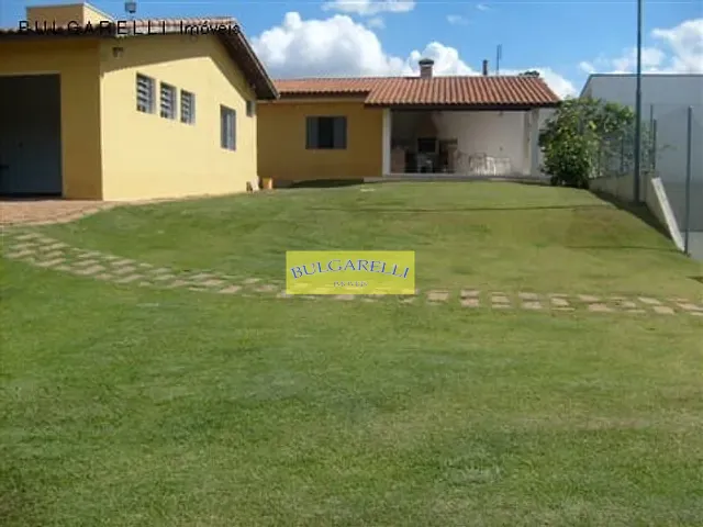 Chácara com 1000m² 4 quartos e 5 banheiros, à venda ou para alugar, no bairro JARDIM CAXAMBU em Jundiai