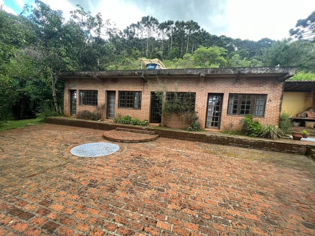Chácara com 42865m² 4 quartos e 3 banheiros, à venda, no bairro Tenentes em Extrema