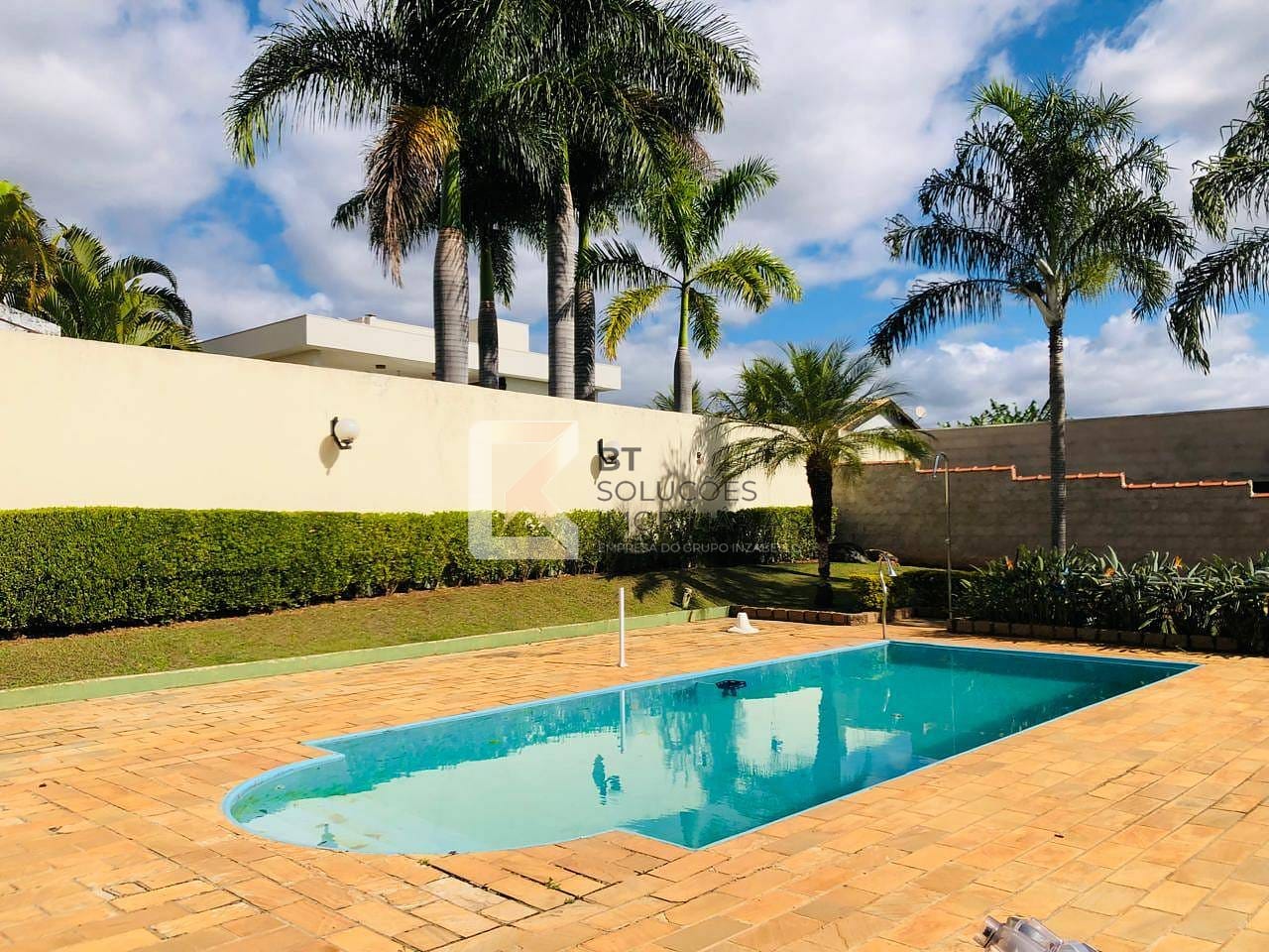 Chácara, 3 quartos, 2000 m² - Foto 1