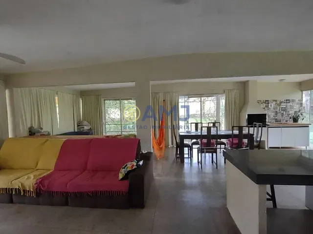 Chácara com 1200m² 4 quartos e 4 banheiros, à venda, no bairro Countryville em Hidrolândia