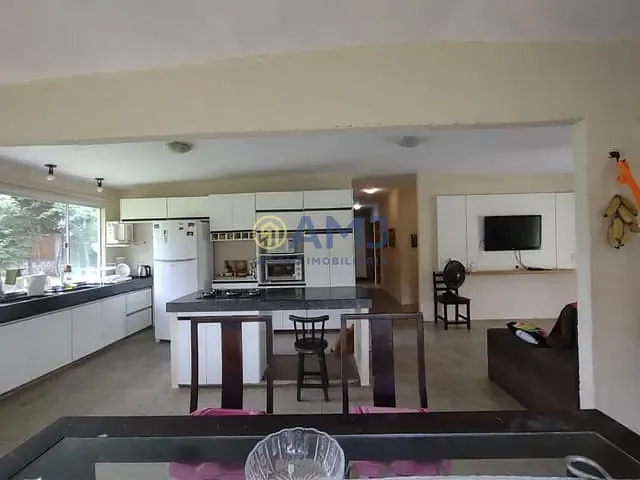 Chácara com 1200m² 4 quartos e 4 banheiros, à venda, no bairro Countryville em Hidrolândia