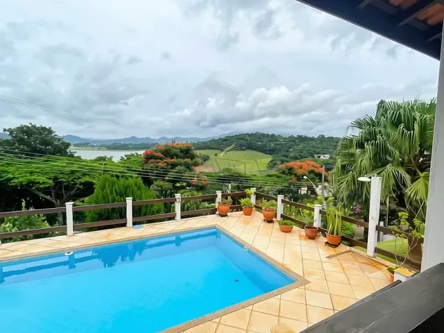 Chácara com 2000m² 3 quartos e 4 banheiros, à venda, no bairro Riviera do Jaguari em Piracaia