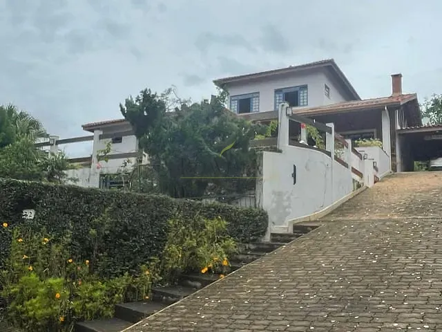 Chácara com 2000m² 3 quartos e 4 banheiros, à venda, no bairro Sete Pontes em Piracaia