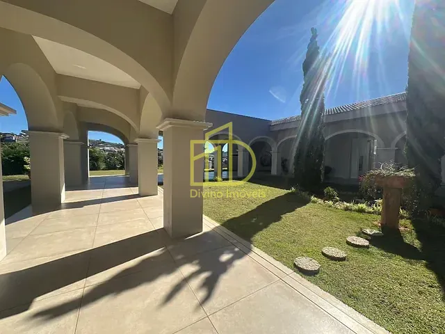 Chácara com 5000m² 4 quartos e 2 banheiros, à venda, no bairro Estância Suiça em Serra Negra