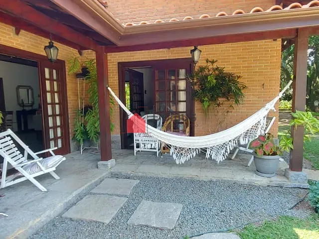 Chácara com 3000m² 3 quartos e 3 banheiros, à venda, no bairro Chácaras Reunidas em Pindamonhangaba