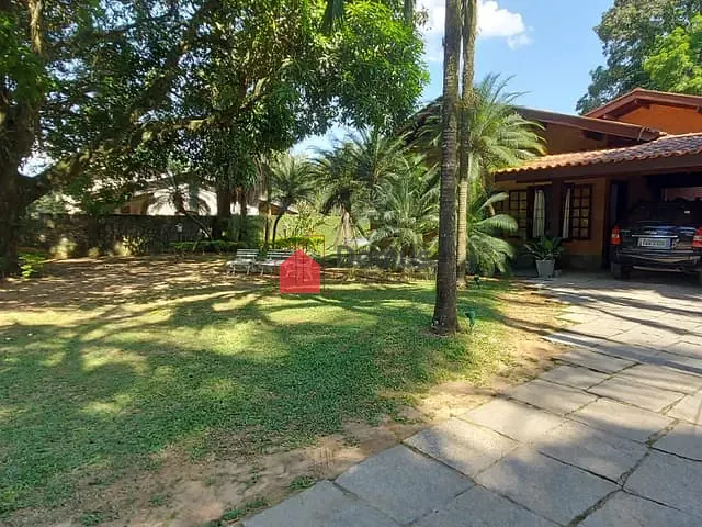 Chácara com 3000m² 3 quartos e 3 banheiros, à venda, no bairro Chácaras Reunidas em Pindamonhangaba