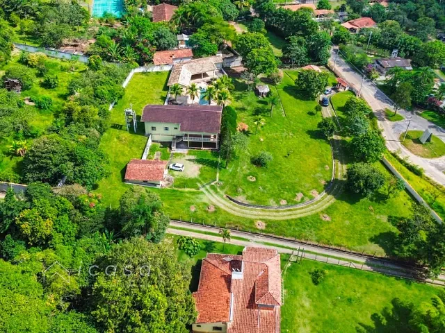 Chácara com 5823m² 4 quartos e 5 banheiros, à venda, no bairro Chácaras Santa Rita em Caçapava
