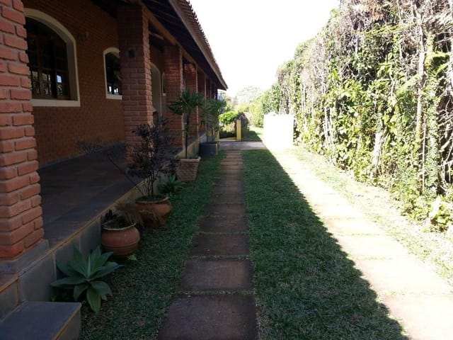 Chácara com 2400m² 4 quartos e 4 banheiros, à venda, no bairro Chácara Remanso (Caucaia do Alto) em Cotia