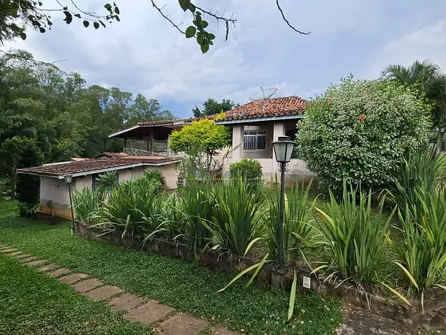Chácara com 3065m² 4 quartos e 8 banheiros, à venda, no bairro Parque das Paineiras em Piracaia