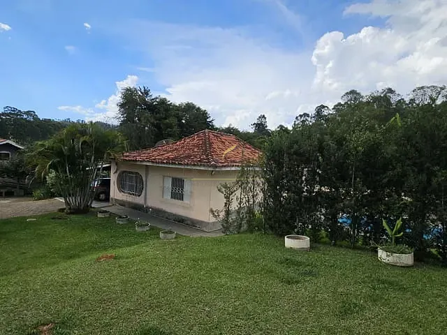 Chácara com 3065m² 4 quartos e 8 banheiros, à venda, no bairro Parque das Paineiras em Piracaia