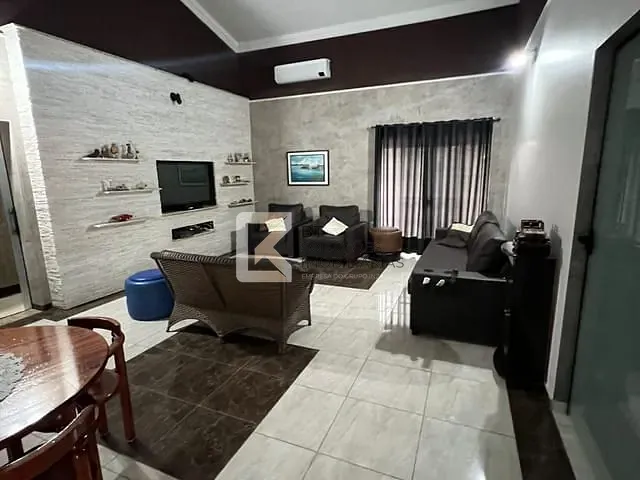 Chácara com 1700m² 3 quartos e 3 banheiros, à venda, no bairro Terras de Itaici em Indaiatuba