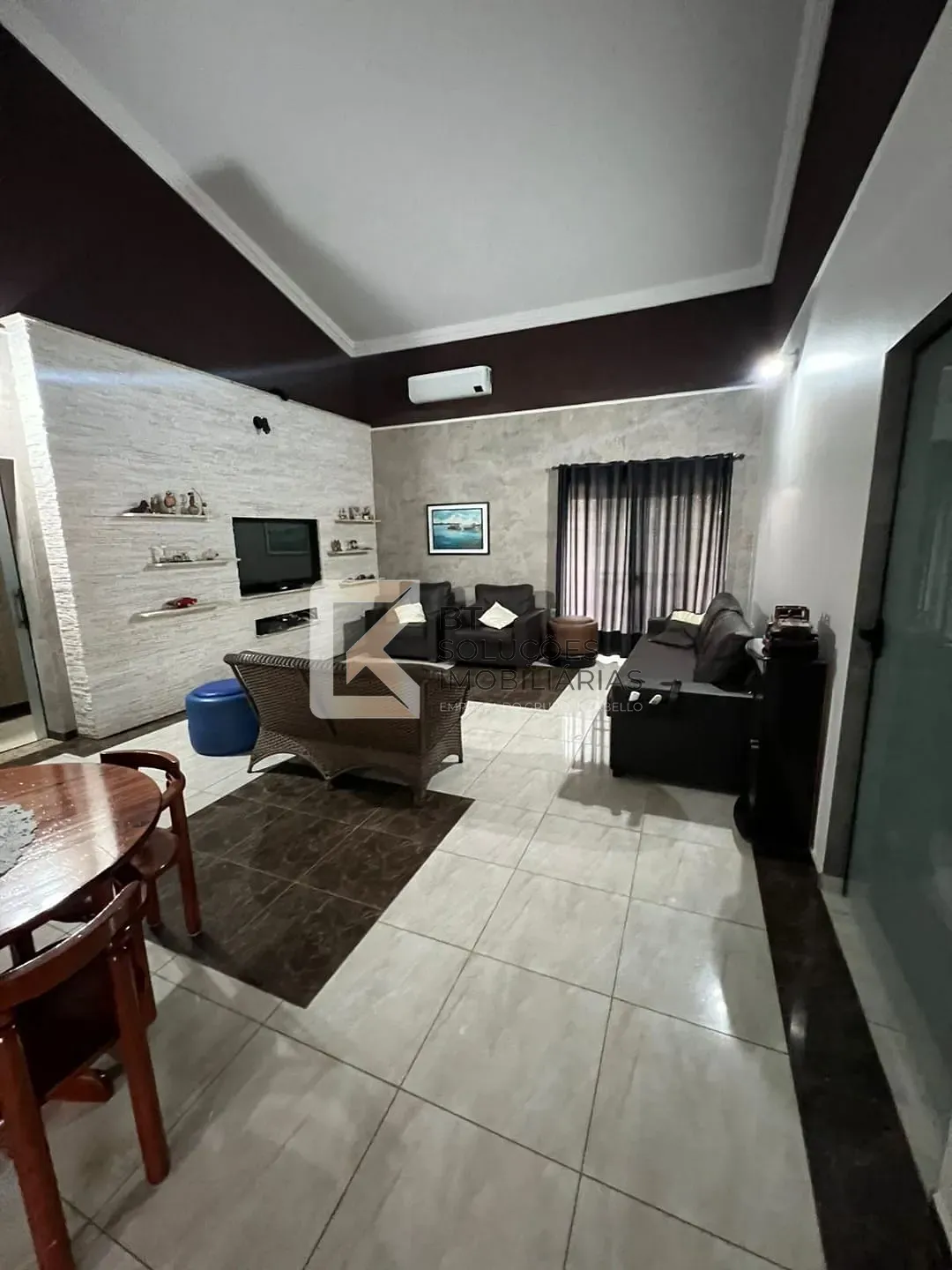 Chácara, 3 quartos, 1700 m² - Foto 2
