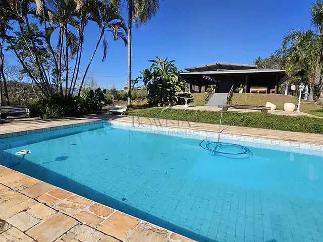 Chácara com 7300m² 3 quartos e 4 banheiros, à venda, no bairro Jardim Estância Brasil em Atibaia