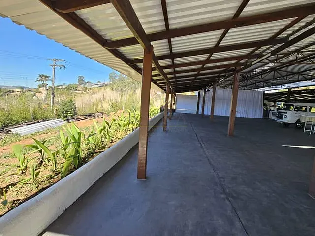 Chácara com 7300m² 3 quartos e 4 banheiros, à venda, no bairro Jardim Estância Brasil em Atibaia