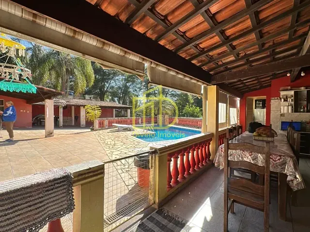 Chácara com 800m² 3 quartos e 3 banheiros, à venda, no bairro Condomínio Aquarius em Araçoiaba da Serra